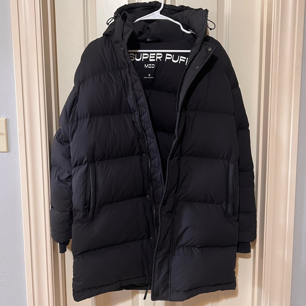Aritzia mid length Super Puff